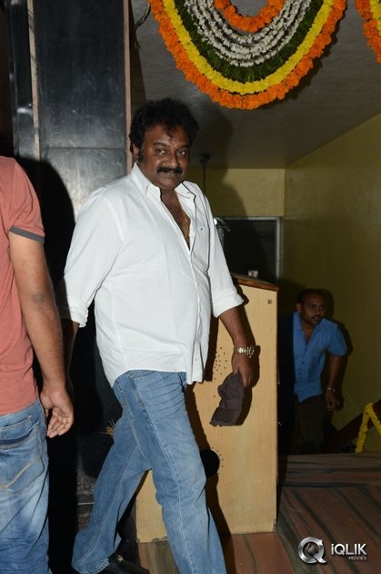 Shaurya-Movie-Team-at-Devi-Theater